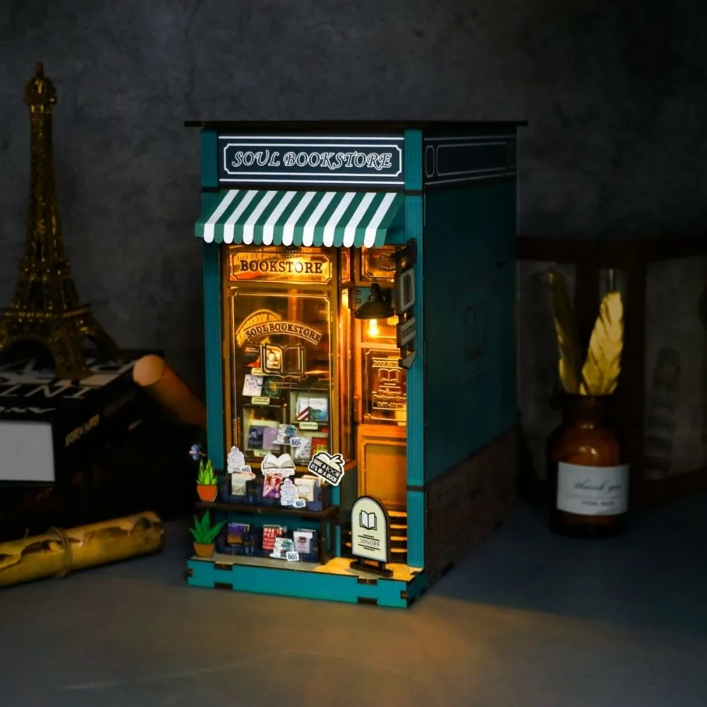 Figured'Art Boekhandel van de Ziel book nook 21 cm