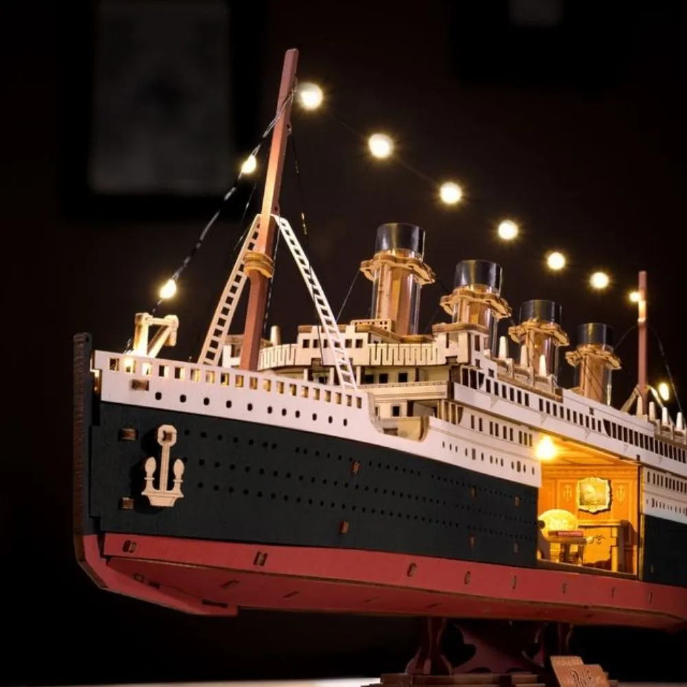Figured'Art 1912 Reiziger 3D puzzel schip 433 stukjes groot