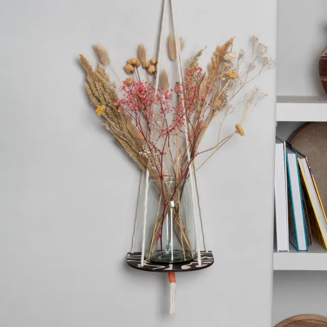 Studio Wald Black Abstract hangende plantenplank macramé