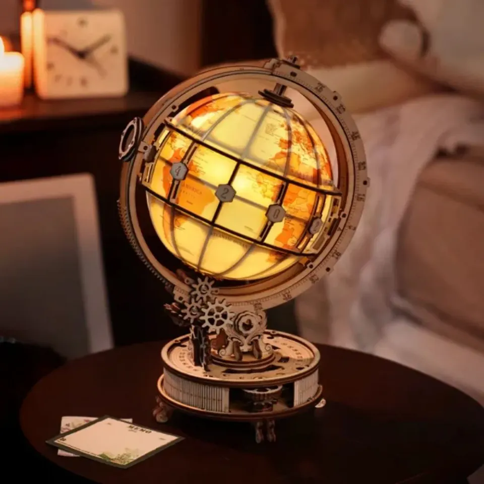 Figured'Art Lichtgevende Wereldbol 1 3D puzzel 185 stukjes met LED
