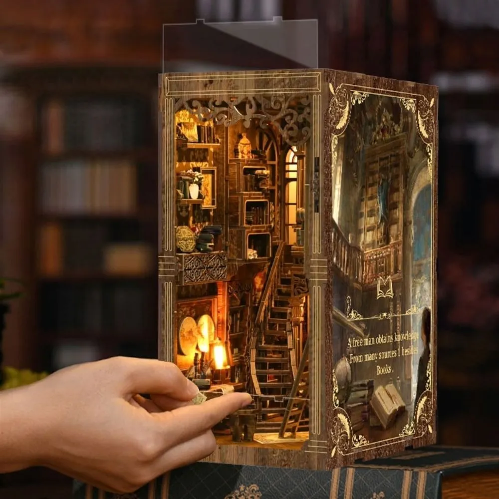 Figured'Art Book Nook Zaal van de Oude Boeken bouwpakket met led