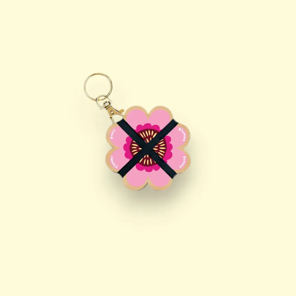 Studio Wald Keyring Flower Press 03 bloemenpers roze
