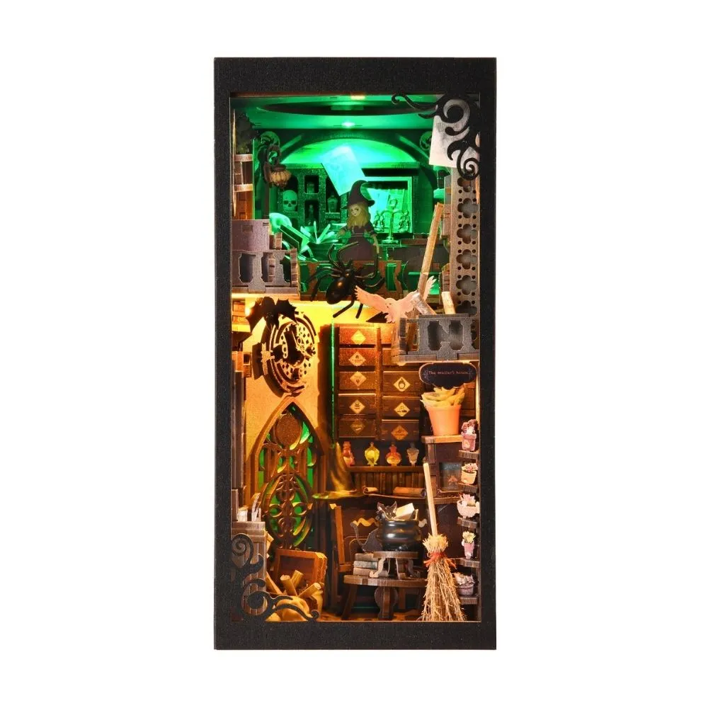 Figured'Art Het Huis van de Tovenaar book nook 18x11x23cm
