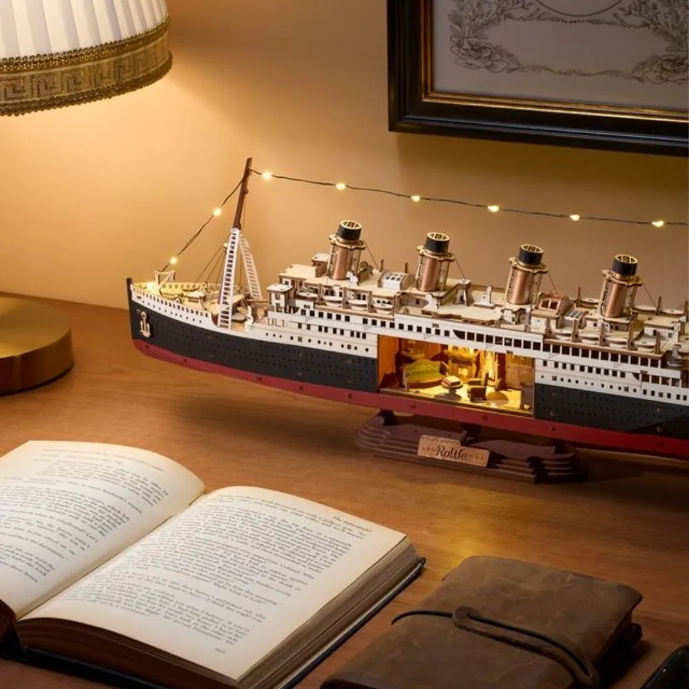 Figured'Art 1912 Reiziger 3D puzzel schip 433 stukjes groot