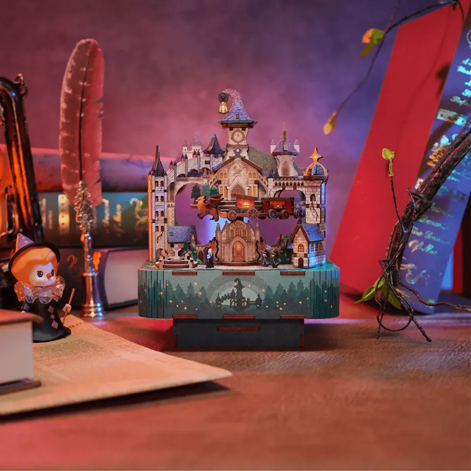 Figured'Art Magisch Kasteel 3D puzzel muziekdoos 111 stukjes roterend