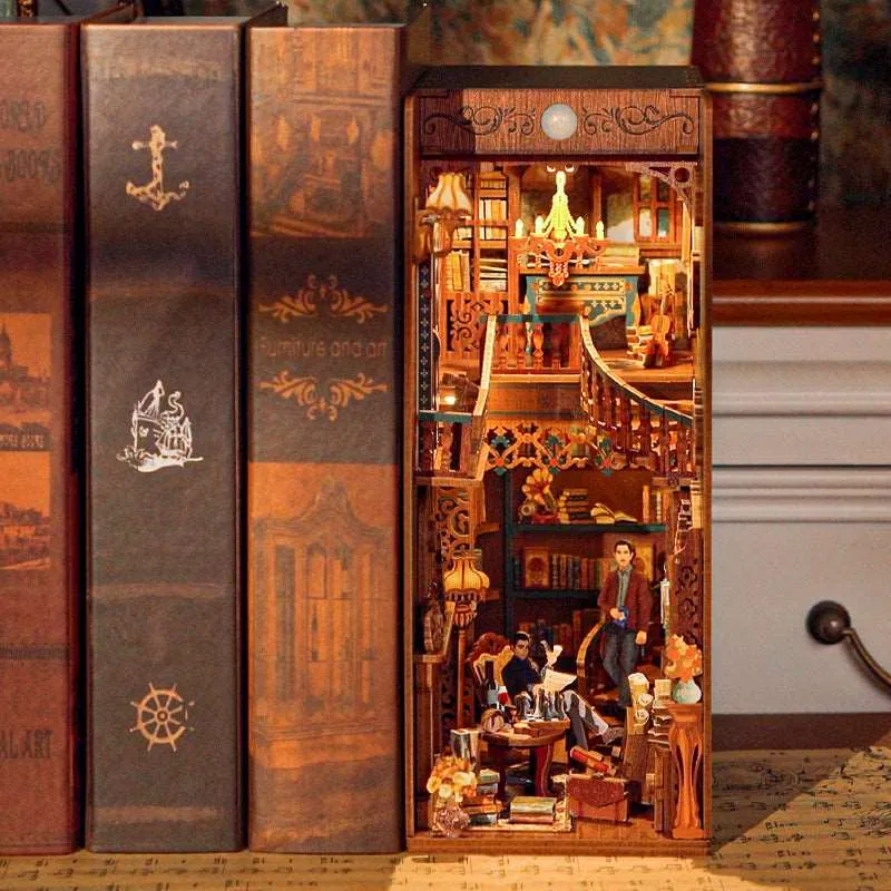 Figured'Art Viool Detectivebureau book nook 286 delen met licht