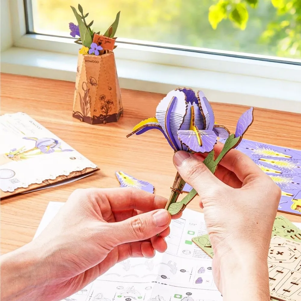 Figured'Art Paarse Iris 3D puzzel hout 73 stukjes