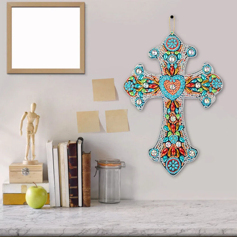 Figured'Art Kruis met Hart diamond painting hanger 25x17cm acryl