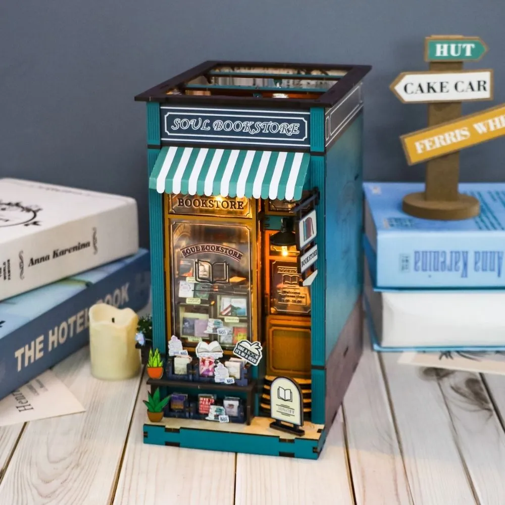 Figured'Art Boekhandel van de Ziel book nook 21 cm