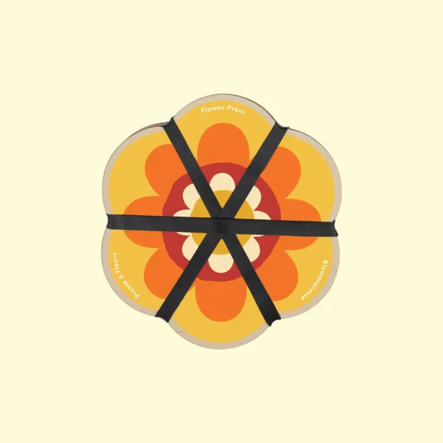 Studio Wald bloemenpers rond geel oranje 15 cm