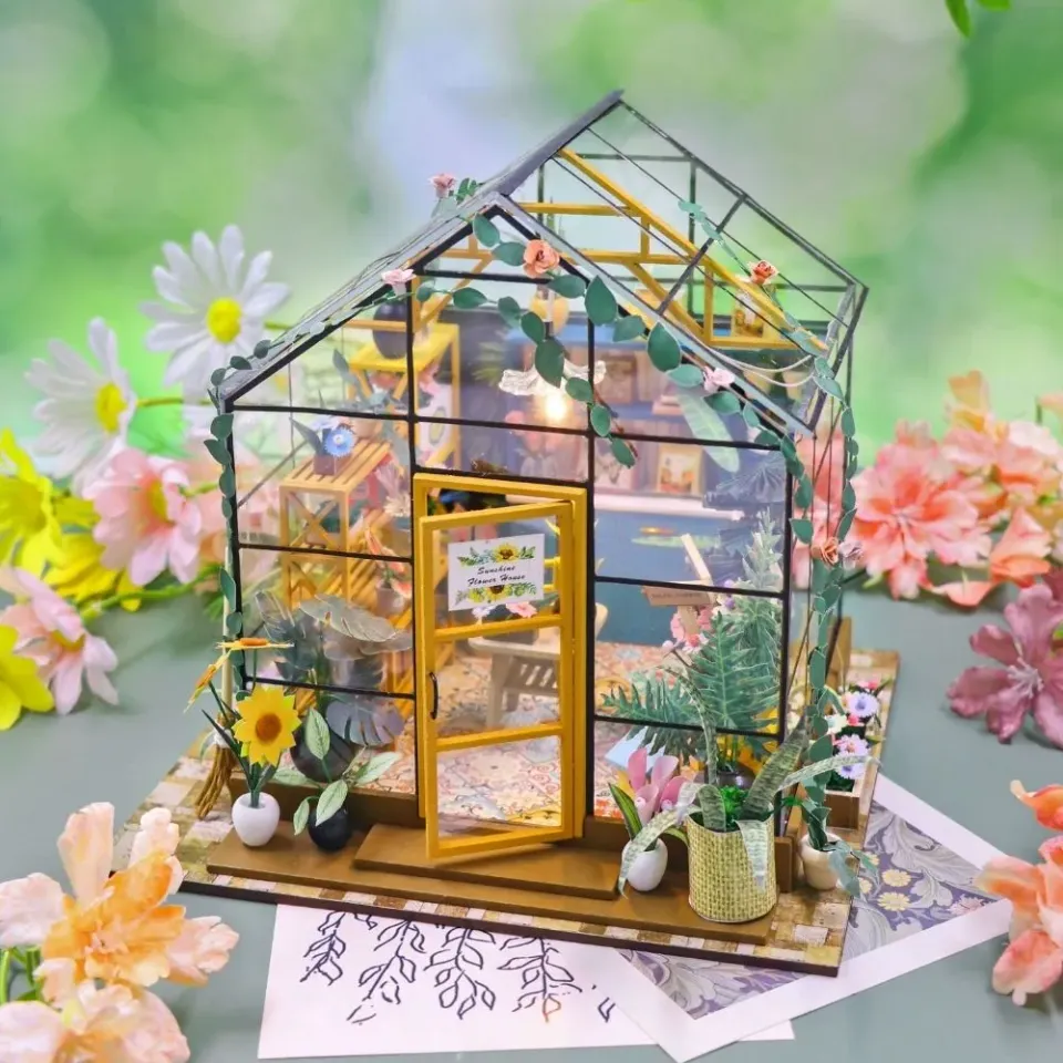 Figured'Art Zonnig Kasje Miniatuurhuisje 152 Stukken met LED