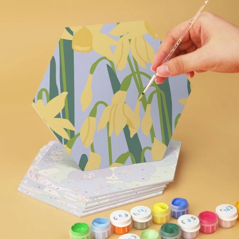 Figured'Art Geschilderde bloemblaadjes mini schilderen op nummer 6 stuks