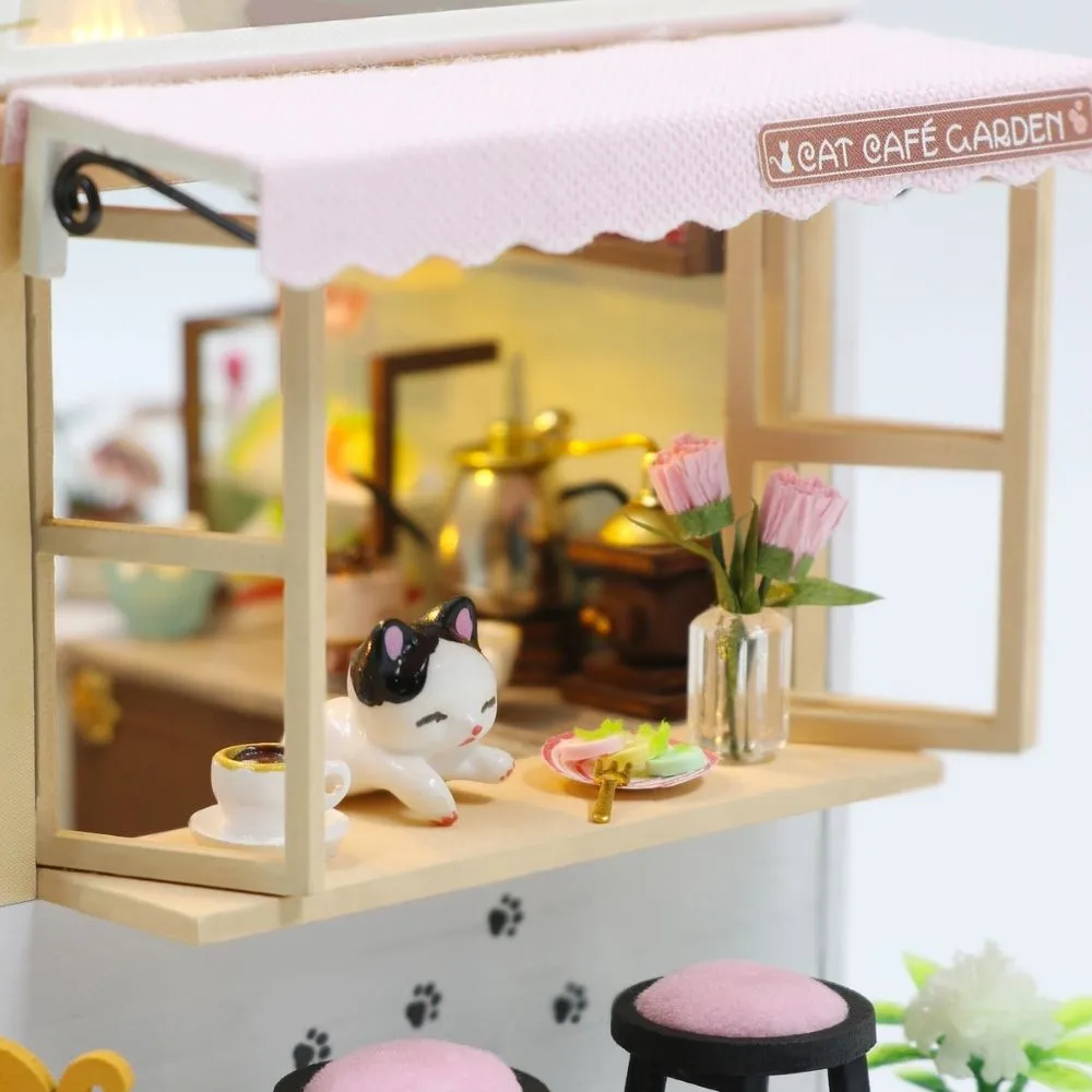 Figured'Art Tuin van het Katten Café miniatuurhuisje 305-delig met led