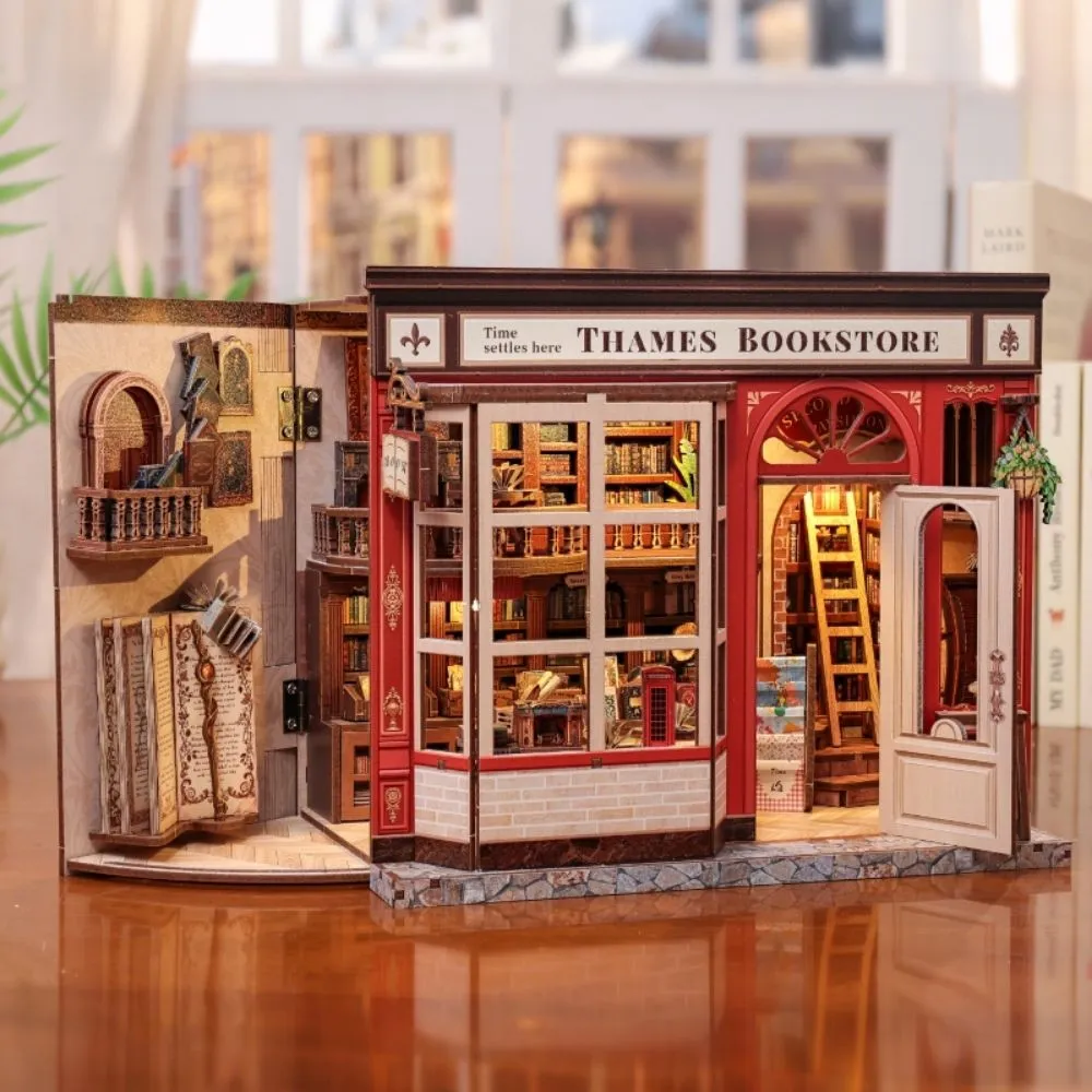 Figured'Art Thames Boekenwinkel miniatuurhuisje met led 343-delig