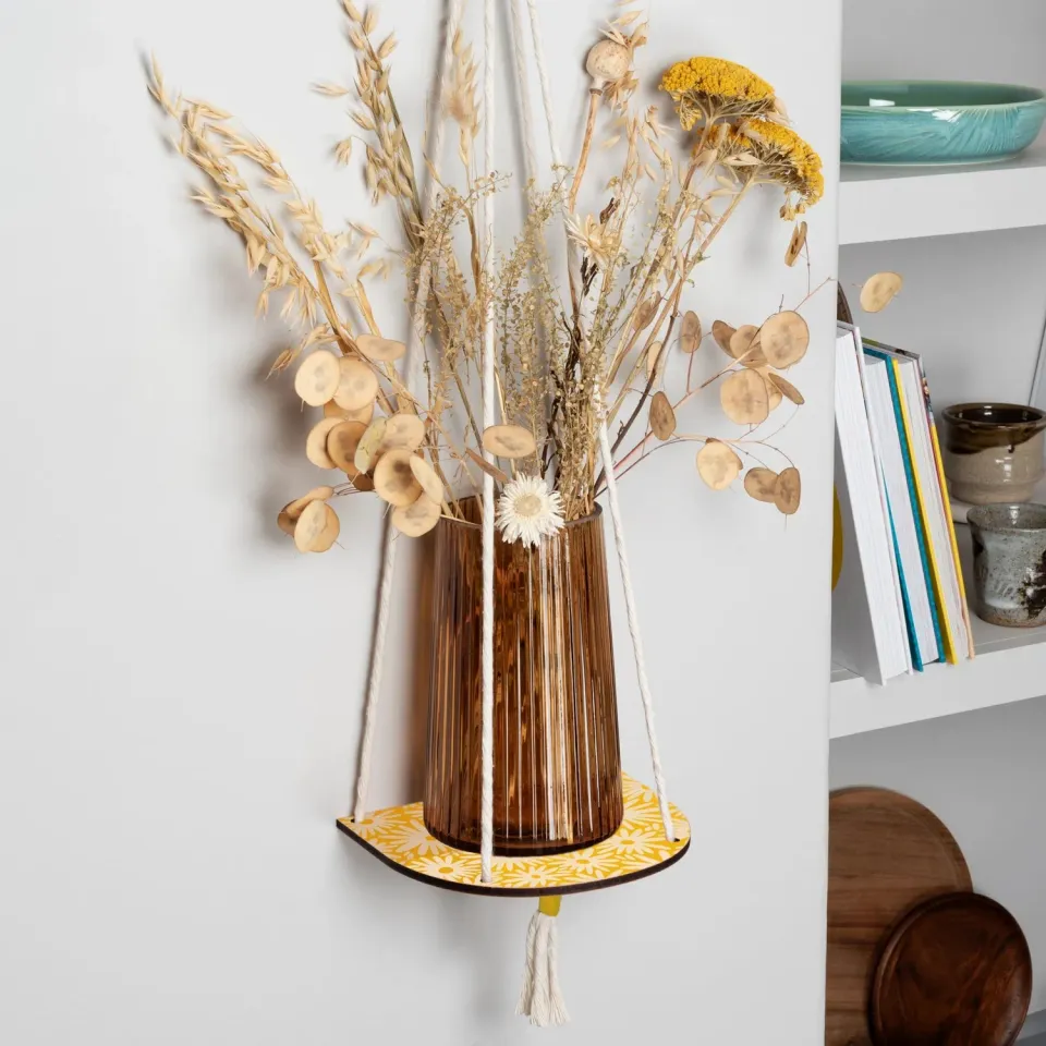 Studio Wald Hanging Plant Shelf plantenhanger Warm Yellow 20 cm