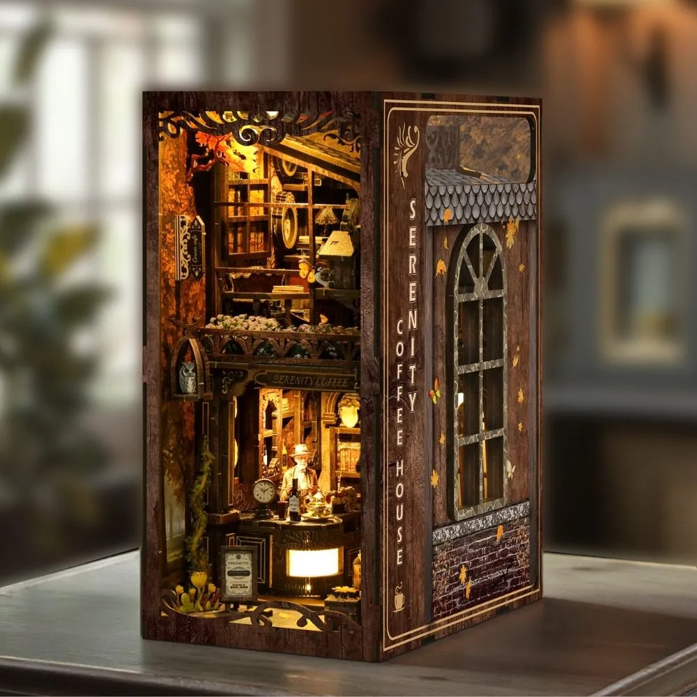 Figured'Art Serenity Koffiehuis book nook 23x18x11cm met led