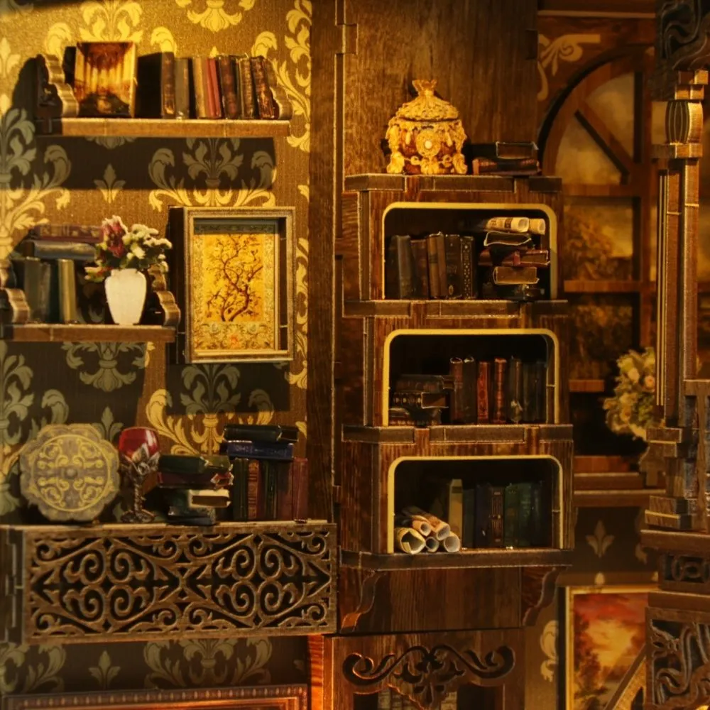 Figured'Art Antieke Bibliotheekkamer book nook 411 stuks miniatuur