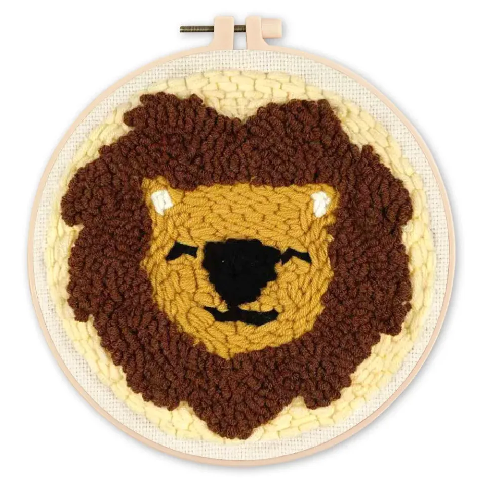 Figured'Art Schattige leeuw punch needle pakket 20x20 cm wol
