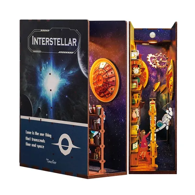 Figured'Art Book Nook Interstellair miniatuur diorama 24,5x18x8 cm led