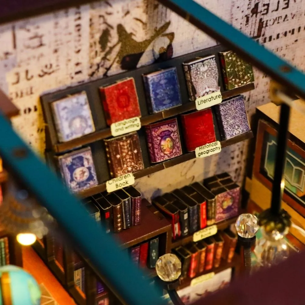 Figured'Art Boekhandel van de Ziel book nook 21 cm