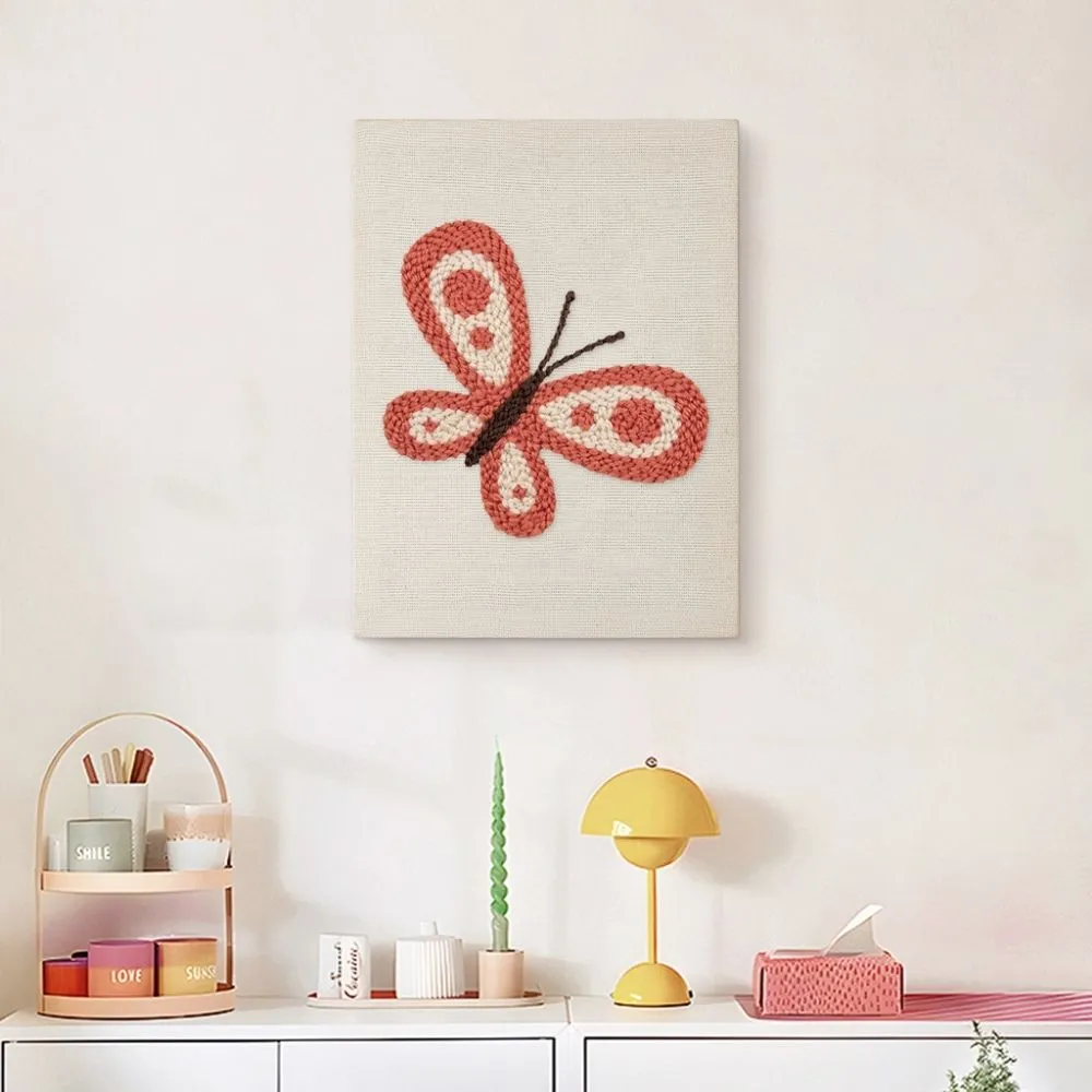 Figured'Art Rode Vlinder punch needle met frame 20x30 cm