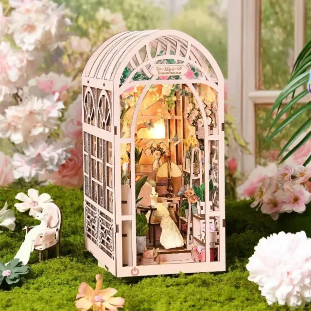 Figured'Art Mini Kas book nook bouwpakket 18x11 met led