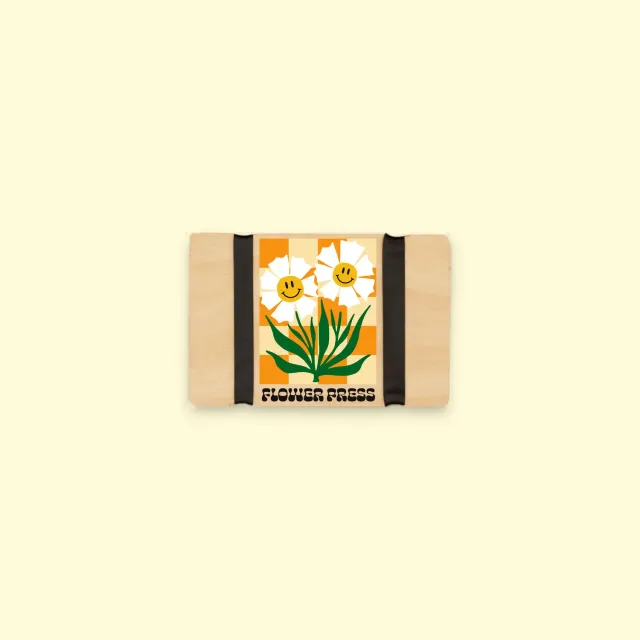 Studio Wald Yellow Happy Flower pocket bloemenpers