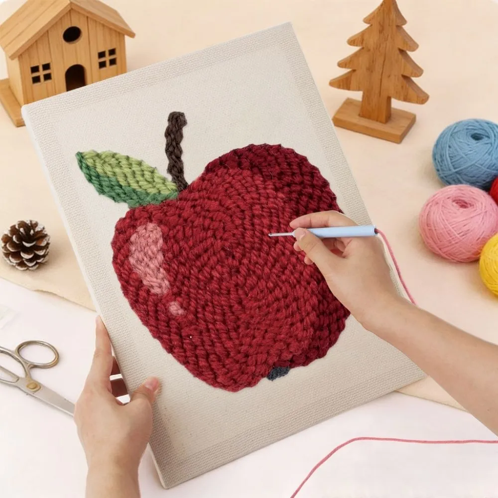 Figured'Art Rode Appel punch needle pakket met frame katoen