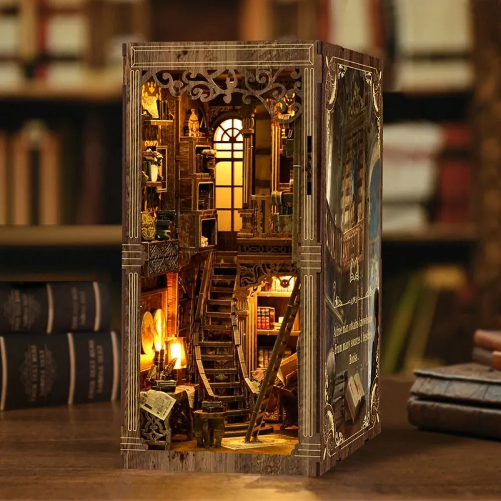Figured'Art Antieke Bibliotheekkamer book nook 411 stuks miniatuur