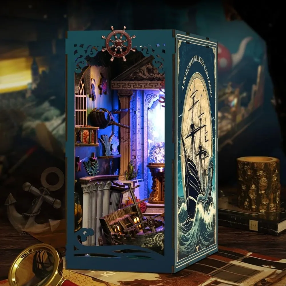 Figured'Art Book Nook Raadsel op de zeebodem 23x18x11 cm led