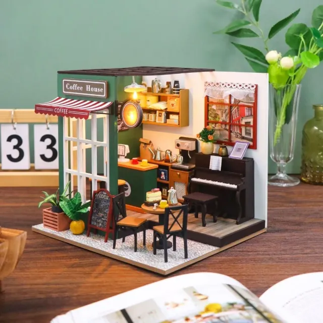 Figured'Art Middagkoffie miniatuurhuisje 22 cm met licht