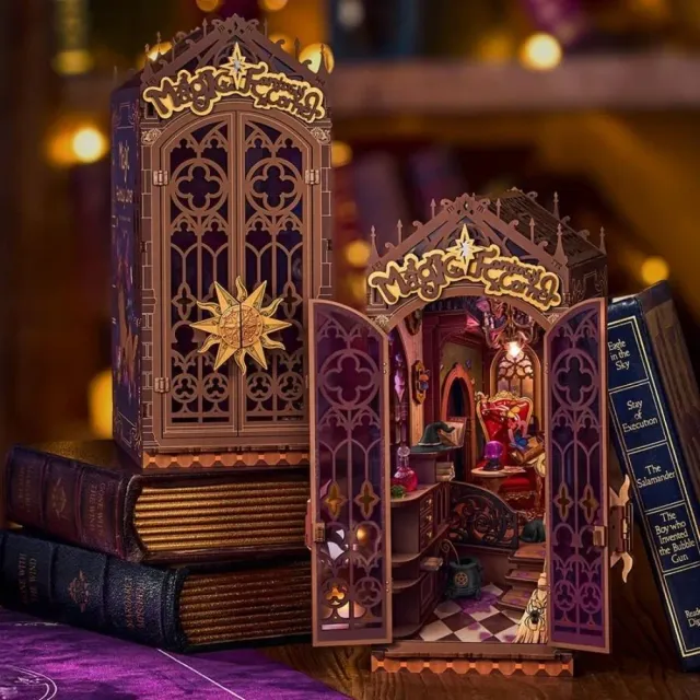 Figured'Art Book Nook Magische fantasiehoek bouwpakket 185-delig met led