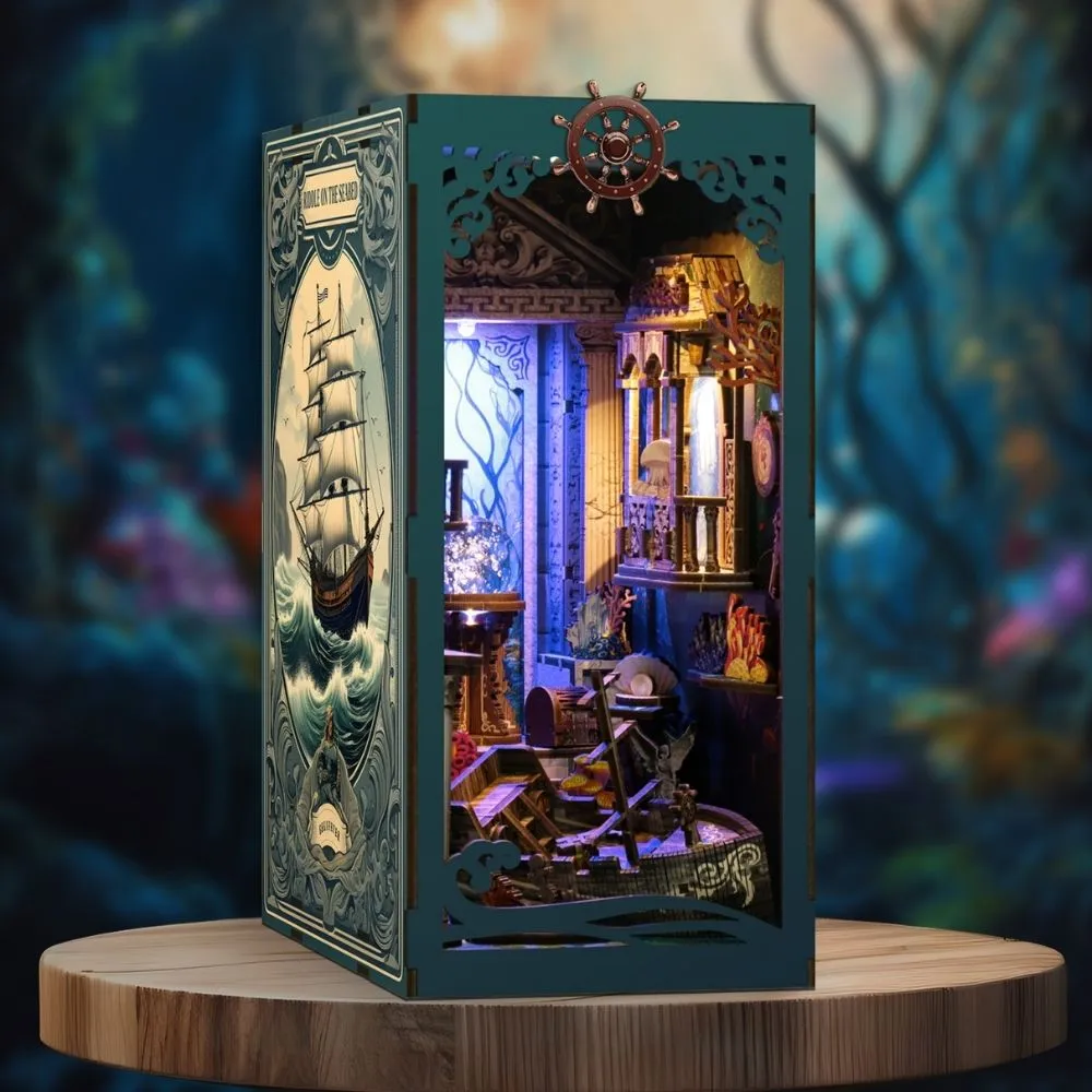 Figured'Art Book Nook Raadsel op de zeebodem 23x18x11 cm led